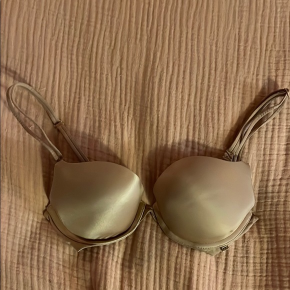 Elegant Beige Women's Bra - Picture 1 of 3